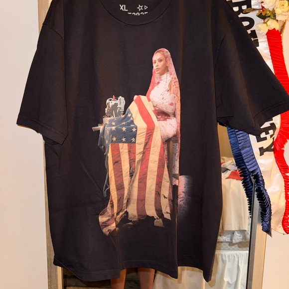 🤠 BEYONCE Cowboy Carter Reclamation Exclusive TShirt NWT *SOLD OUT * - Picture 1 of 11